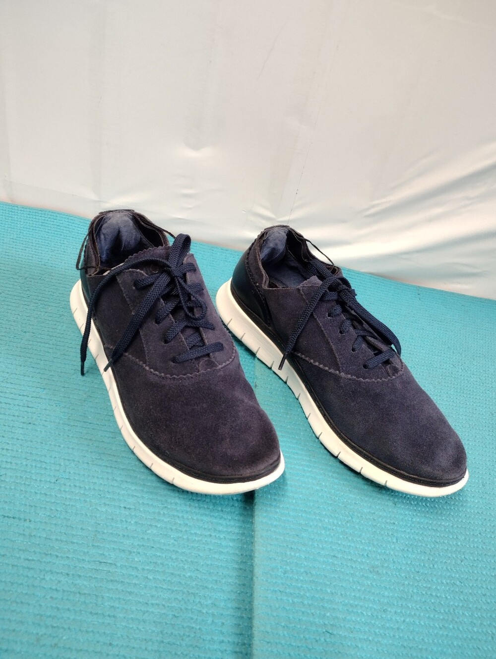 Vionic 355 Taylor Navy Suede Lace-Up Athletic Sneakers - 10